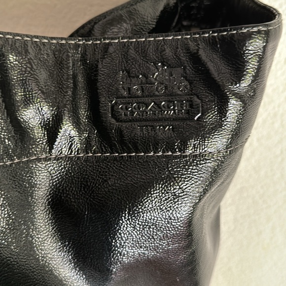 Coach black patent bag like new - Picture 7 of 13
